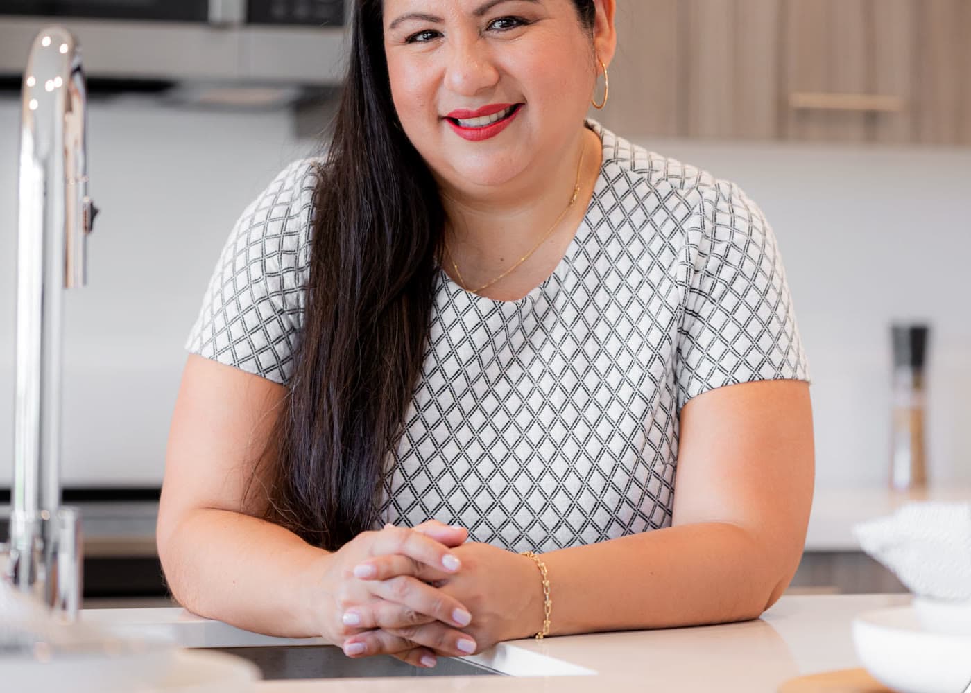 Susana Gouverneur at a kitchen counter